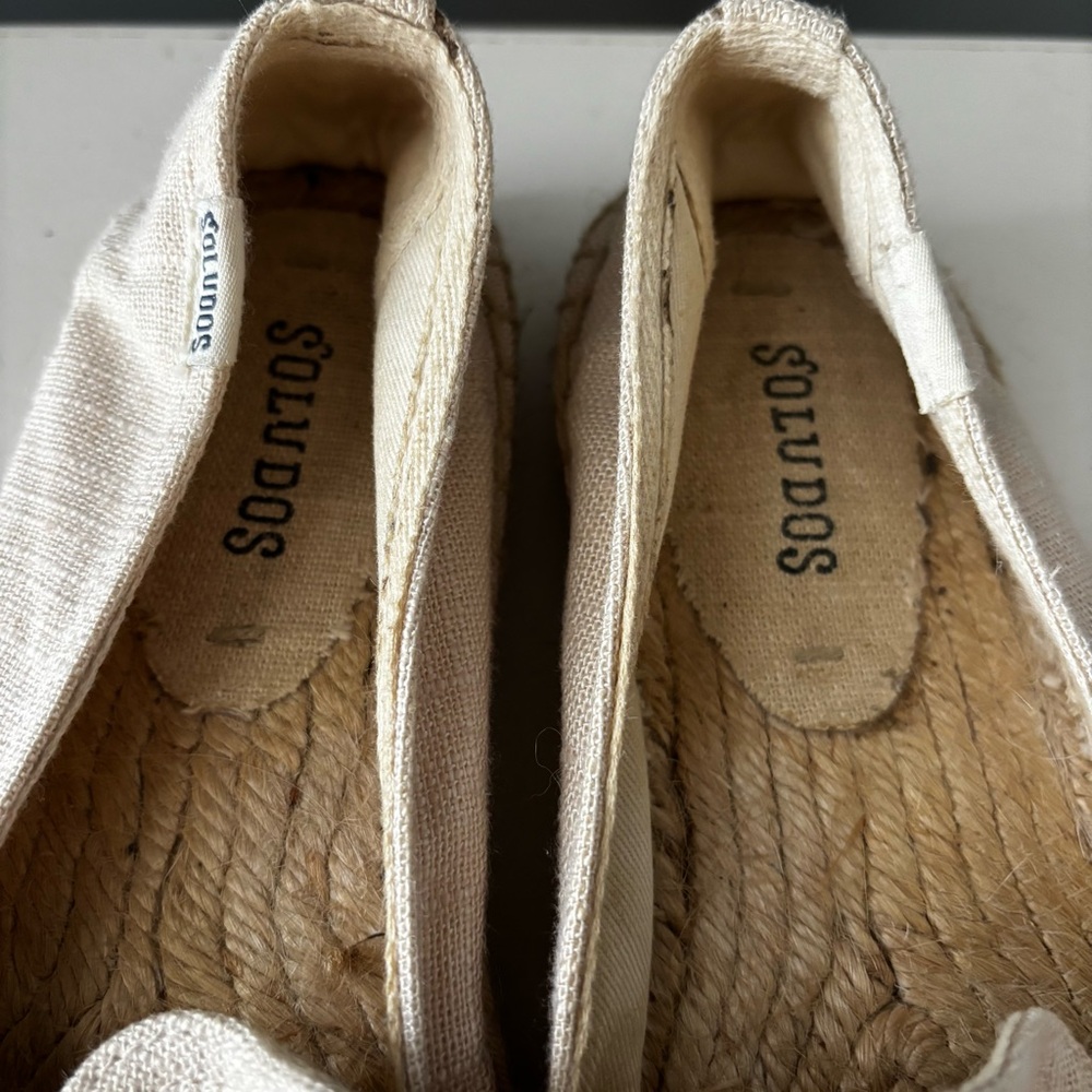 Soludos Espadrilles with a Cherry Embroidery As New - Picture 5 of 7